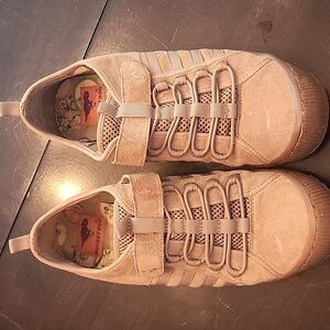 Rocket Dog Womens Size 10 Tan Suede Tennis Shoes